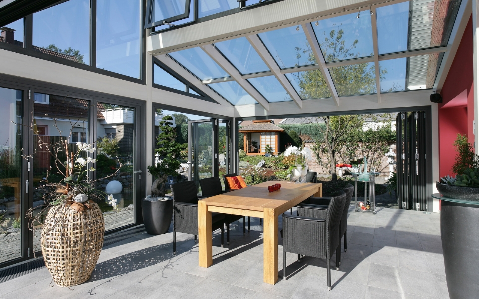 Möbel für den Wintergarten – kreative Anregungen für Ihre Raum­gestaltung